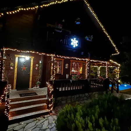 Chalet Wooden With Private Pool Near To Sea *