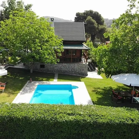 Wooden With Private Pool Near To Sea Шале *