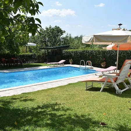 Шале Wooden With Private Pool Near To Sea